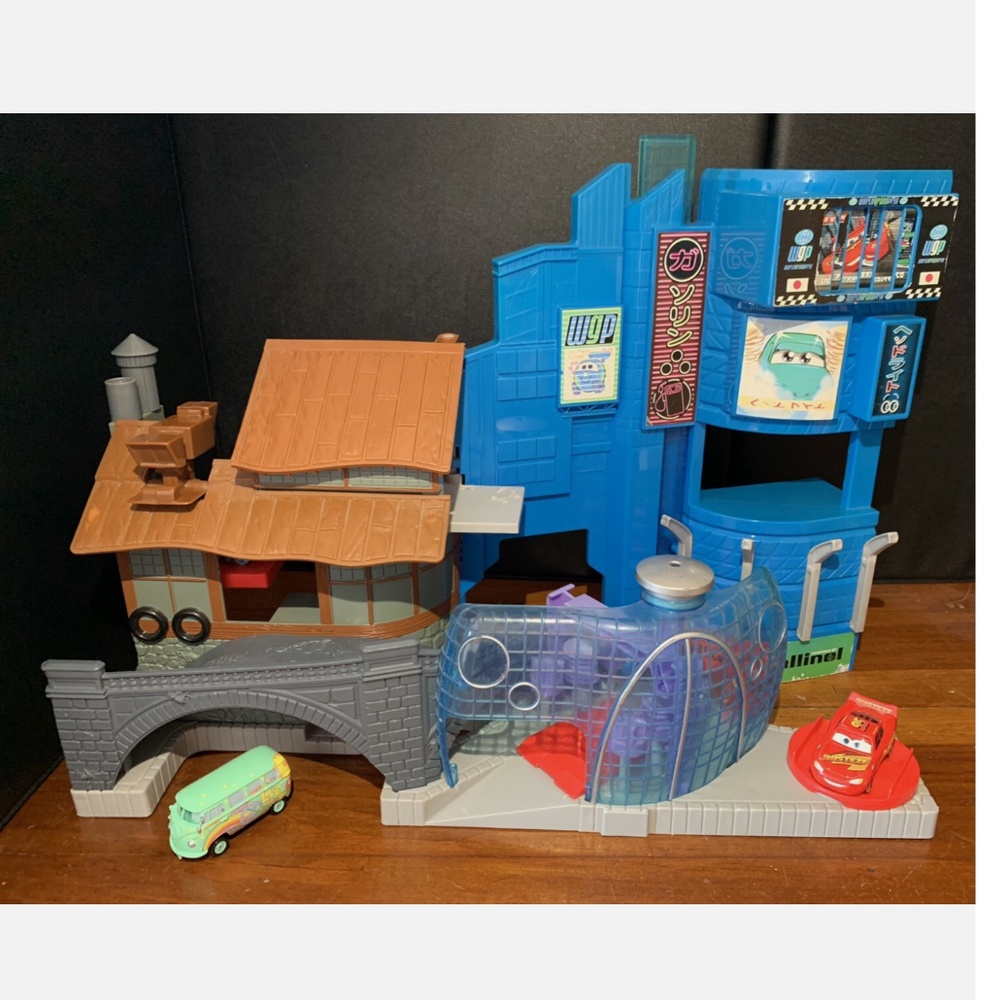 Disney Pixar Cars Movie Car wash Garage Playset